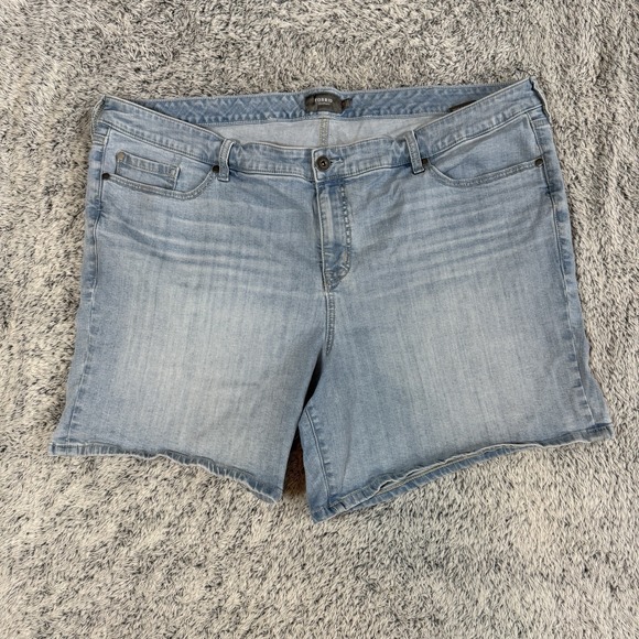 torrid Pants - Torrid Denim Shorts Light Wash Women's Size 26 (Plus Size)